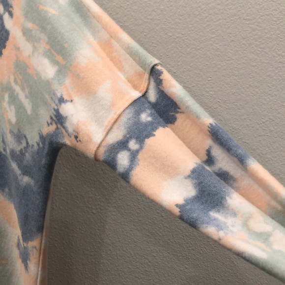 NWT Chance or Fate multi-color top - Picture 5 of 9